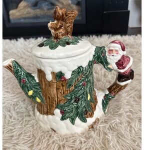 Adorable Santa‎ and Squirrel Christmas Tree Ceramic Teapot Festive Holiday Decor